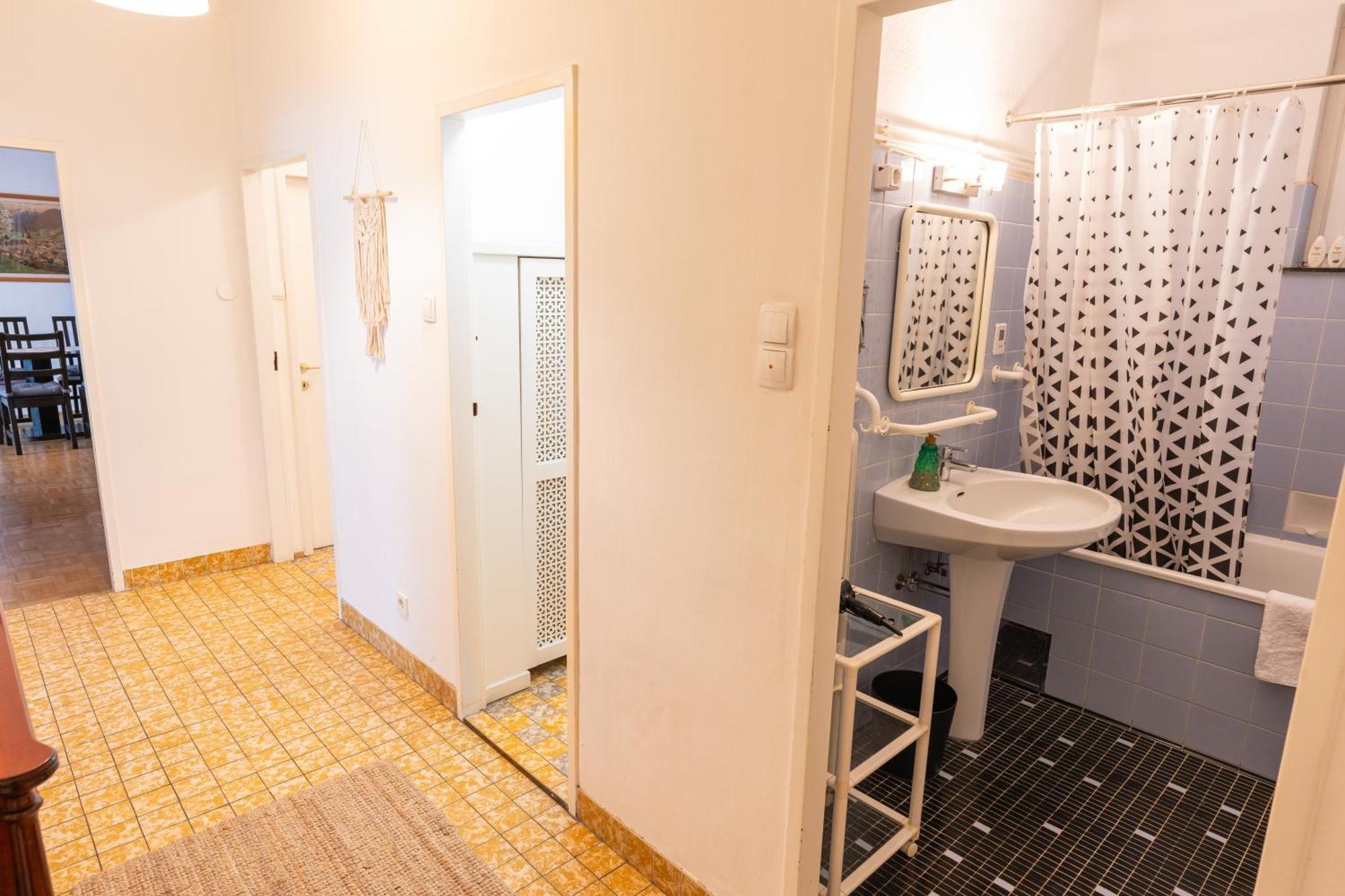 Central Living Apartment Opera فيينا المظهر الخارجي الصورة